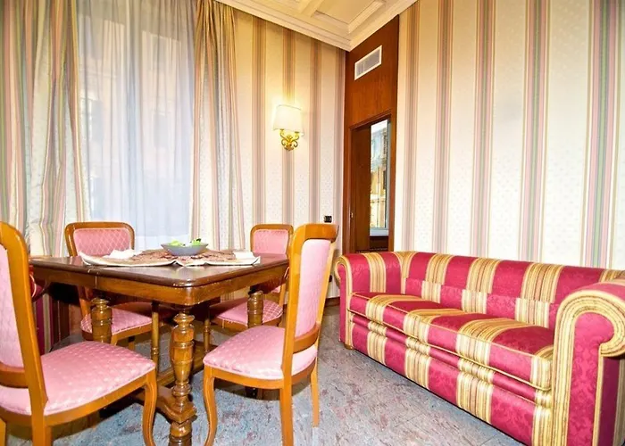 Dock Hotel 3*