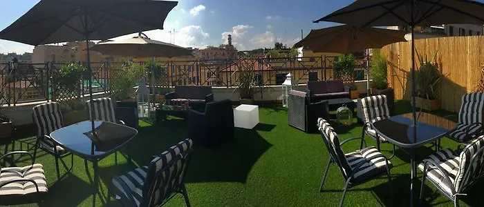 Hotel Dock