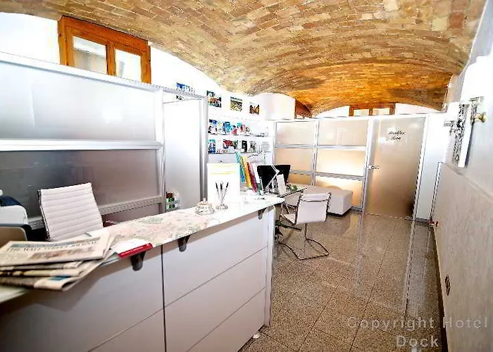 Dock Hotel 3*